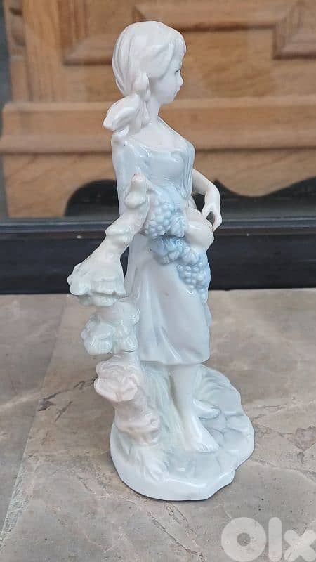 antique 6