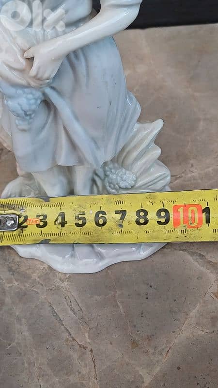 antique 9