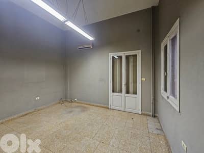 GMC145LG Apartment for sale in Sioufi - شقة للبيع في السيوفي