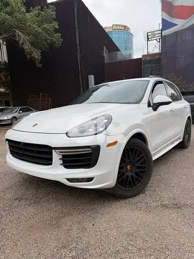 Porsche Gts turbo 2017