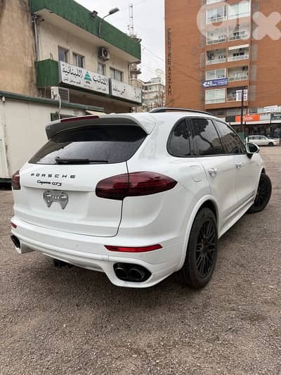Porsche Gts turbo 2017