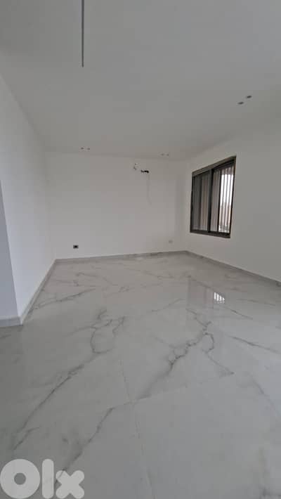 SPACIOUS APARTMENT IN JNAH SPINNEYS (250SQ) 3 MASTER BEDS , (JNR-483)