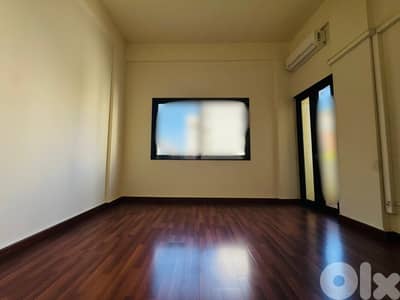 RAO26-4872 Office 170m2 for rent in Badaro, $ 1,500 cash