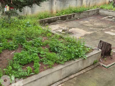 Adonis 1370m2 | Land | Three Floors | Perfect Investment | MCH