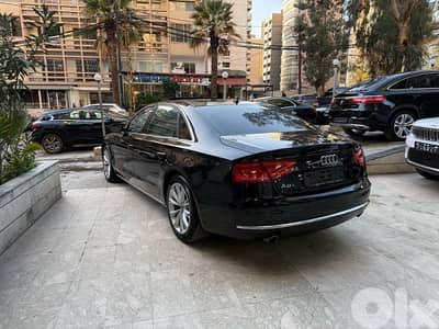 Audi A8L 2011