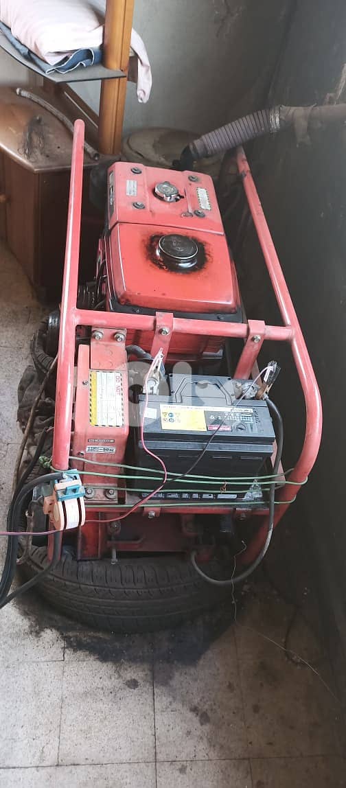 TWO GENERATORS FOR SALE KUBOTA ASK-R150 & ROBIN MHS 2400 0