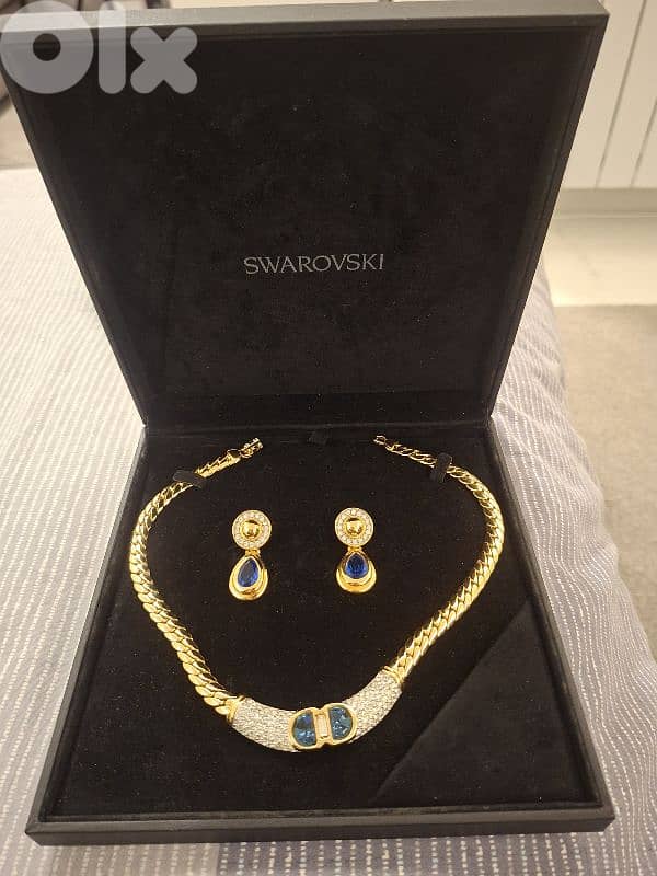 Swarovski Necklace & Earings 0