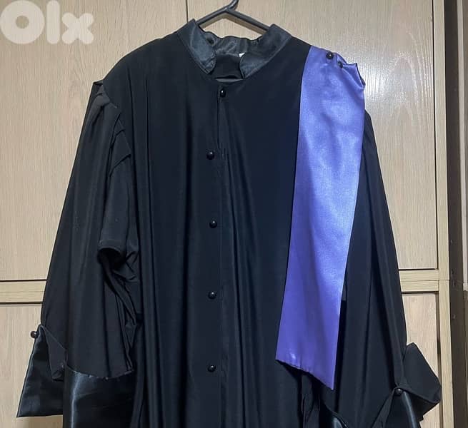 graduation dress with hat for 50 $ 0