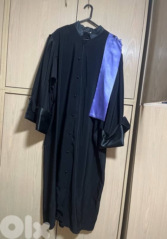 graduation dress with hat for 50 $ 2