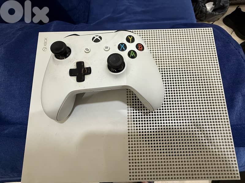 Used Xbox One S 500GB 0
