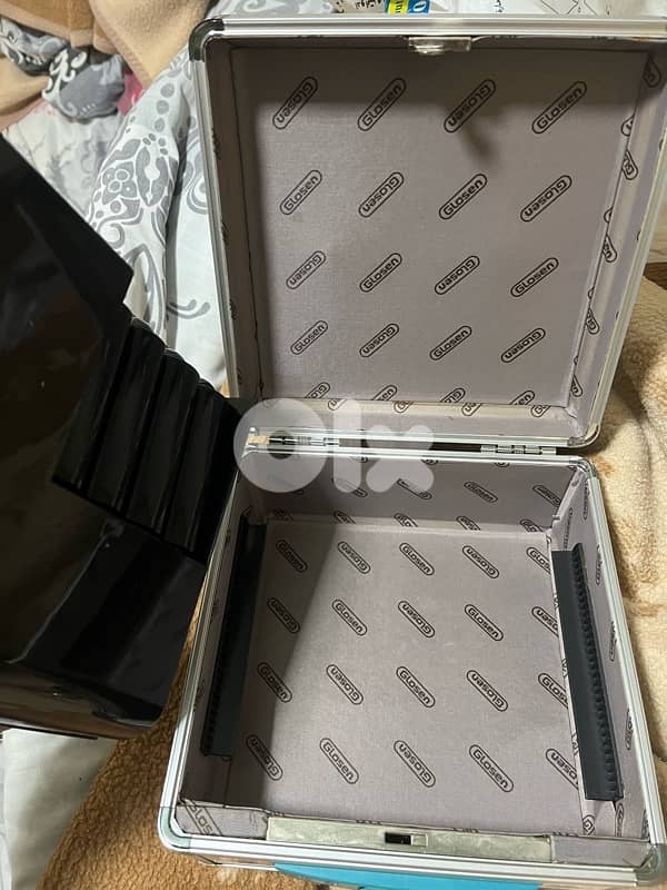 safe cash Box with key for 30 $ 2