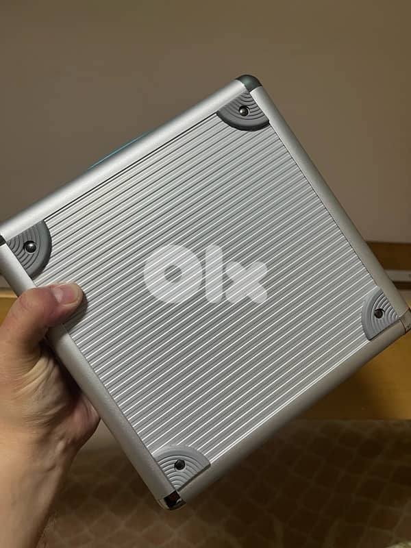 safe cash Box with key for 30 $ 5
