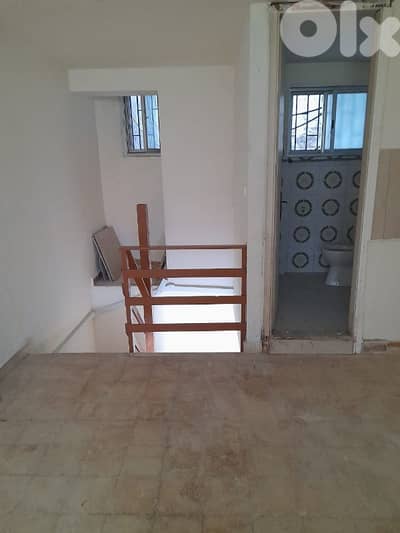 75 sqm Prime location Shop for sale in Jounieh