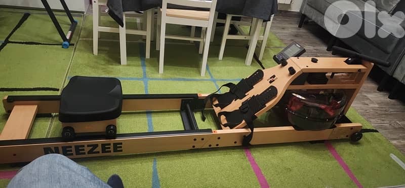 Neezee rowing machine 0