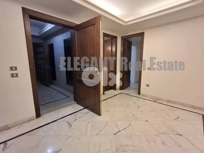 Spacious apartment in a Calm neighberhood with Sea View !