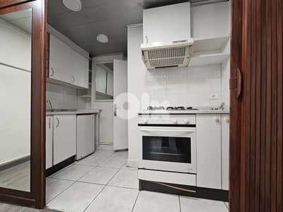 GMC152LG Shop for rent in Achrafieh - محل للإيجار في الأشرفية
