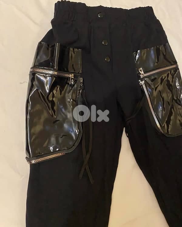 black sweat pants 4