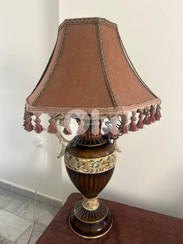 Elegant Vintage Table Lamp with Tassel Shade 0
