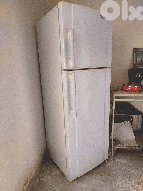 براد شبه جديد Mere Like New Refrigerator 1