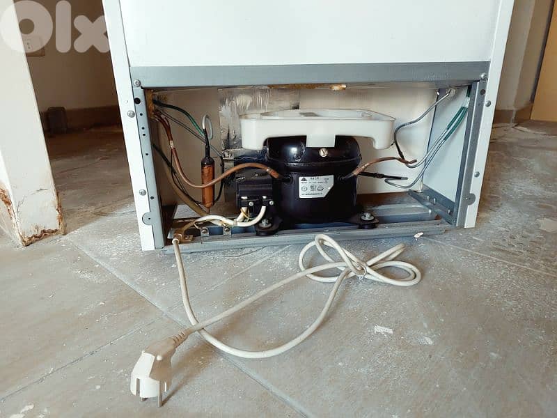 براد شبه جديد Mere Like New Refrigerator 5