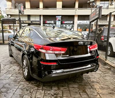 Kia Optima fe model 2020