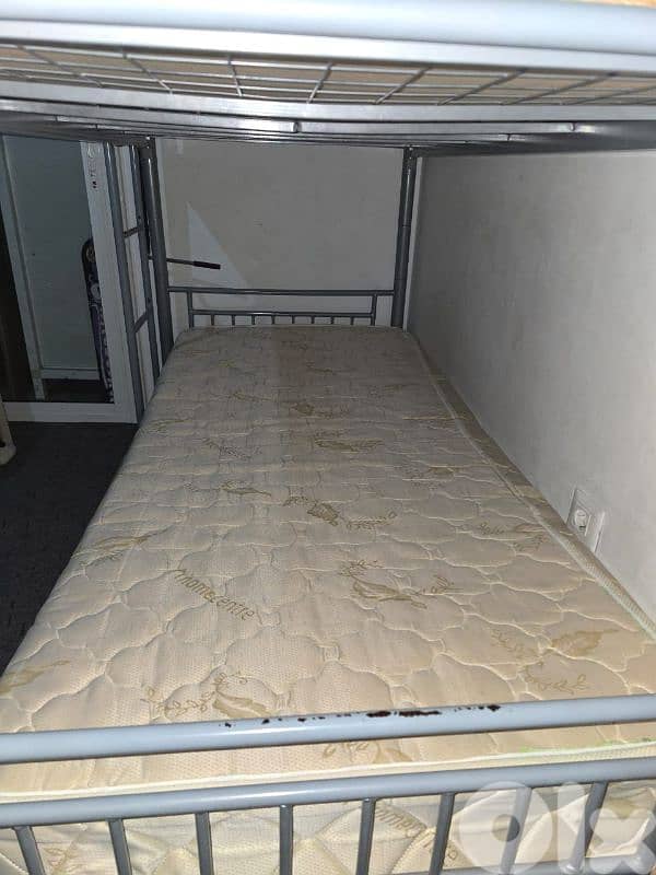 bunker 2
