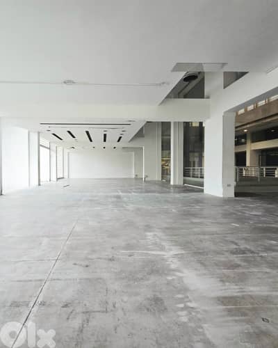 RAO26-4882 Showroom 522m2 for Rent in Horsh Tabet – Beirut