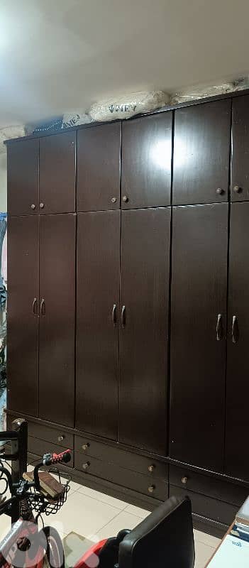 closet bed room 2