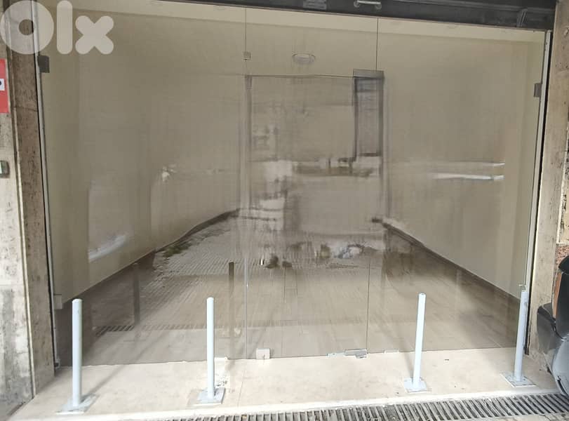 RWK144MF - Shop for rent in Adonis in a prime location 0