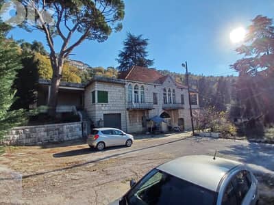 L20770- Traditional Old Lebanese House With Land For Sale in Khenchara