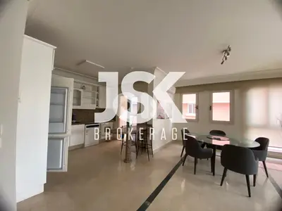 L20335 - Renovated 2-Bedroom Apartment For Sale in Gefinor, Ras Beirut