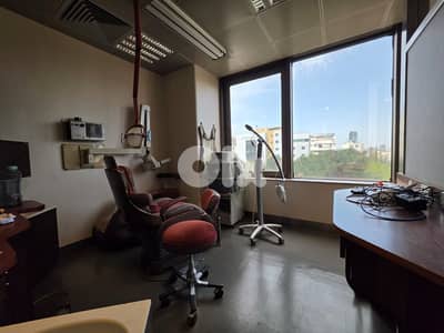 L20810 - A 150 SQM Clinic For Rent in Horch Tabet