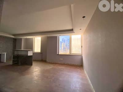 L20817 - Office For Sale in a Commercial Building in Verdun, Beirut