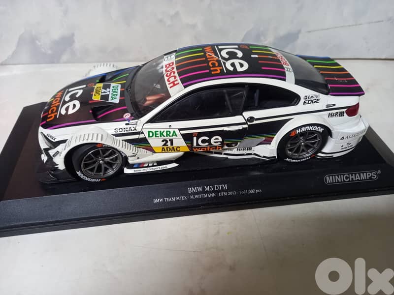 1:18 scale diecast model of the BMW M4 DTM by Minichamps 0