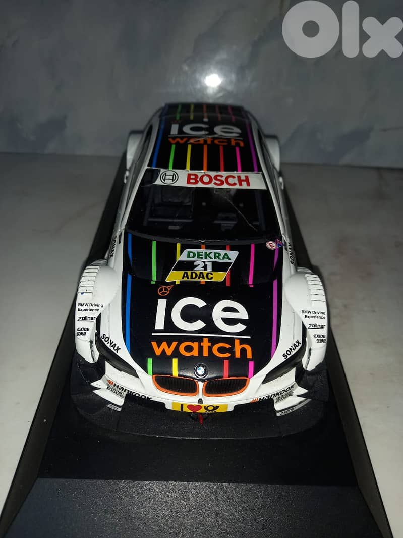 1:18 scale diecast model of the BMW M4 DTM by Minichamps 1
