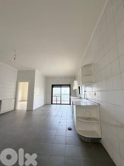 Spacious Apartment for Sale in El Biyada شقة واسعة للبيع في البياضة