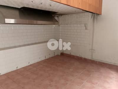 محل للايجار في الاشرفية Shop for rent in Achrafieh