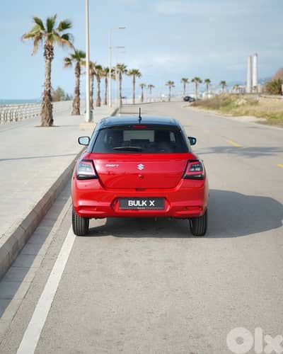 Suzuki Swift GLX - 0 KM - 2026 Model - Two-Tone