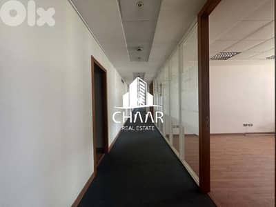 Office for Rent in Ain Mraiseh - مكتب للايجار في عين المريسة - #R2457