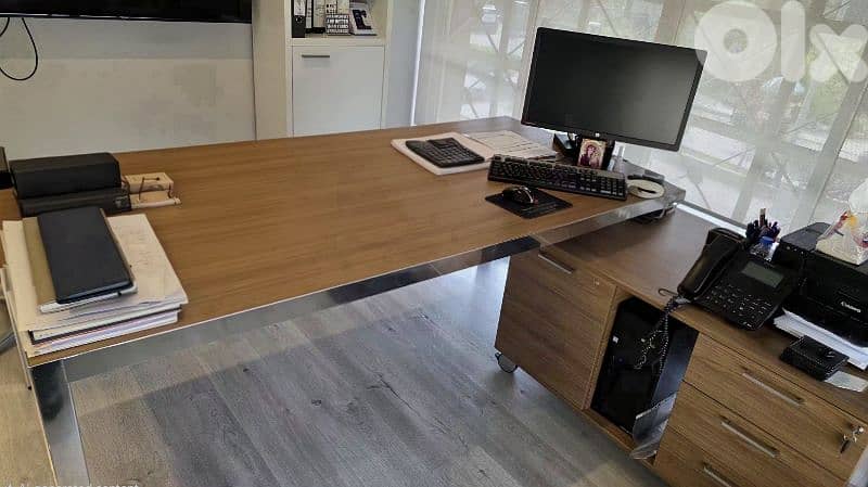 Office furniture for sale 0