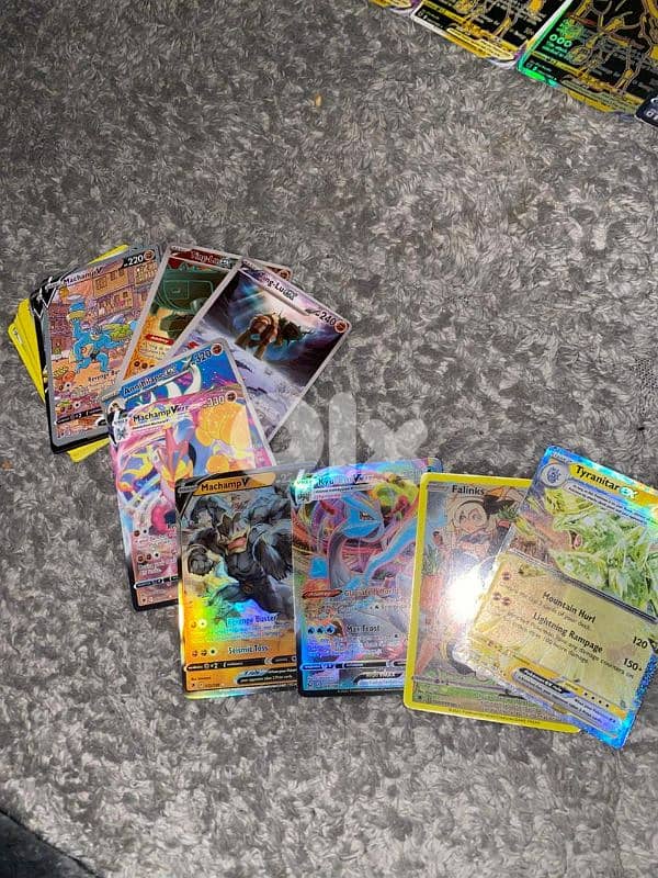 Pokémon card packs  30 cards each (with ultra rare and valubale cards) 6