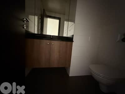 Jal el Dib 190 sqm Prime Location/ Flat Wide Street