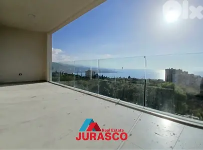 apartment for sale in adma 165m with sea view/ شقة للبيع في ادما ١٦٥م