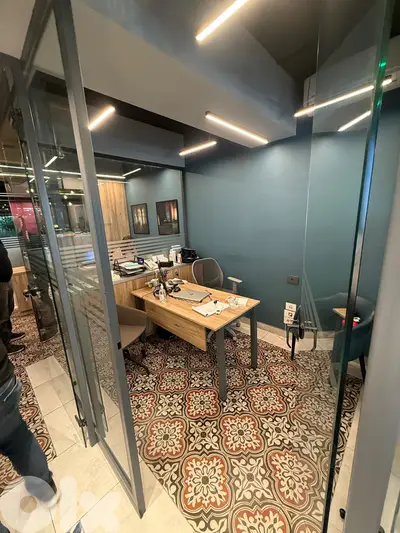 Shop for Sale in Sioufi – 300 SQM محل للبيع في سيوفي
