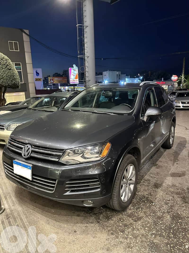 Volkswagen Touareg 2011 0