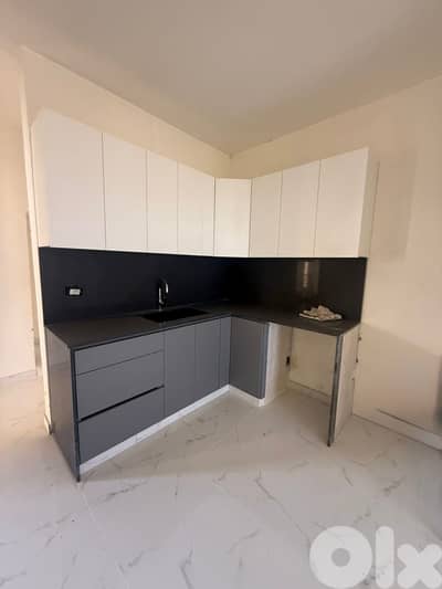 GMB223SA Apartment for rent in Batroun - شقة للإيجار في البترون