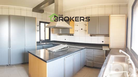 Duplex Apartment for Sale in Unesco شقة دوبلكس للبيع في الأونيسكو
