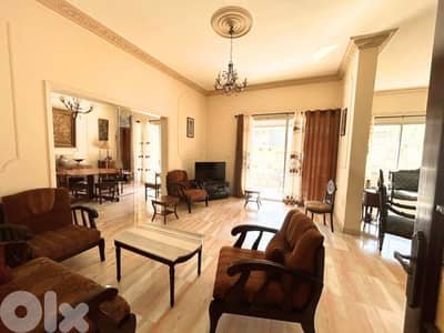 L20827 - 3-Bedroom Apartment For Sale in Sakiet El Janzir, Ras Beirut