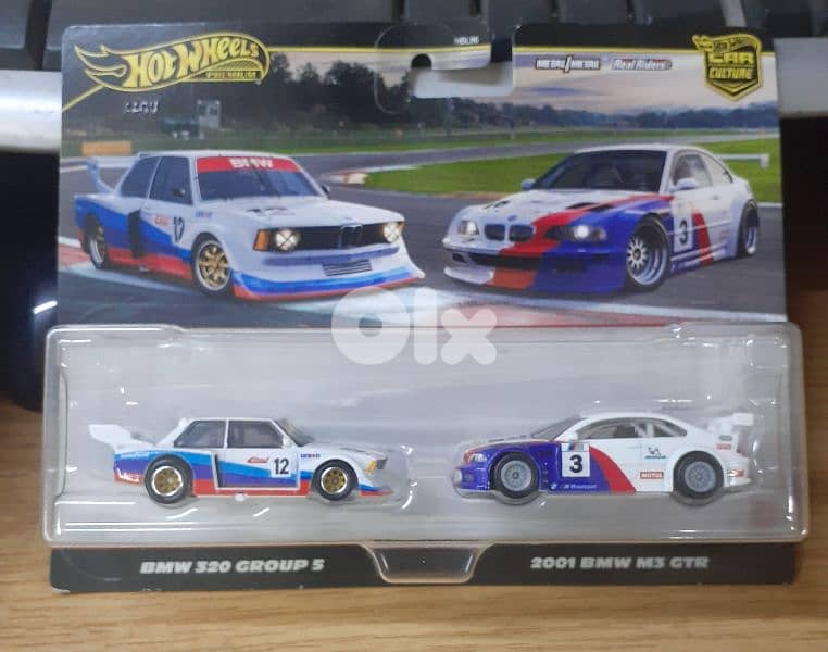 Hot Wheels BMW (2 car set) diecast car model 1;64. 0