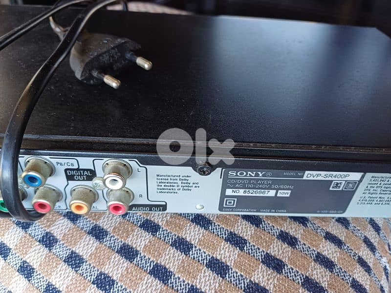 DVD player + DVDs 2